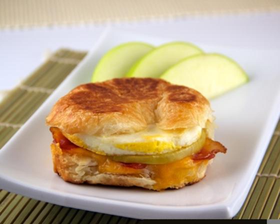 Cheddar, Apple, Bacon, and Egg Croissant Sandwich